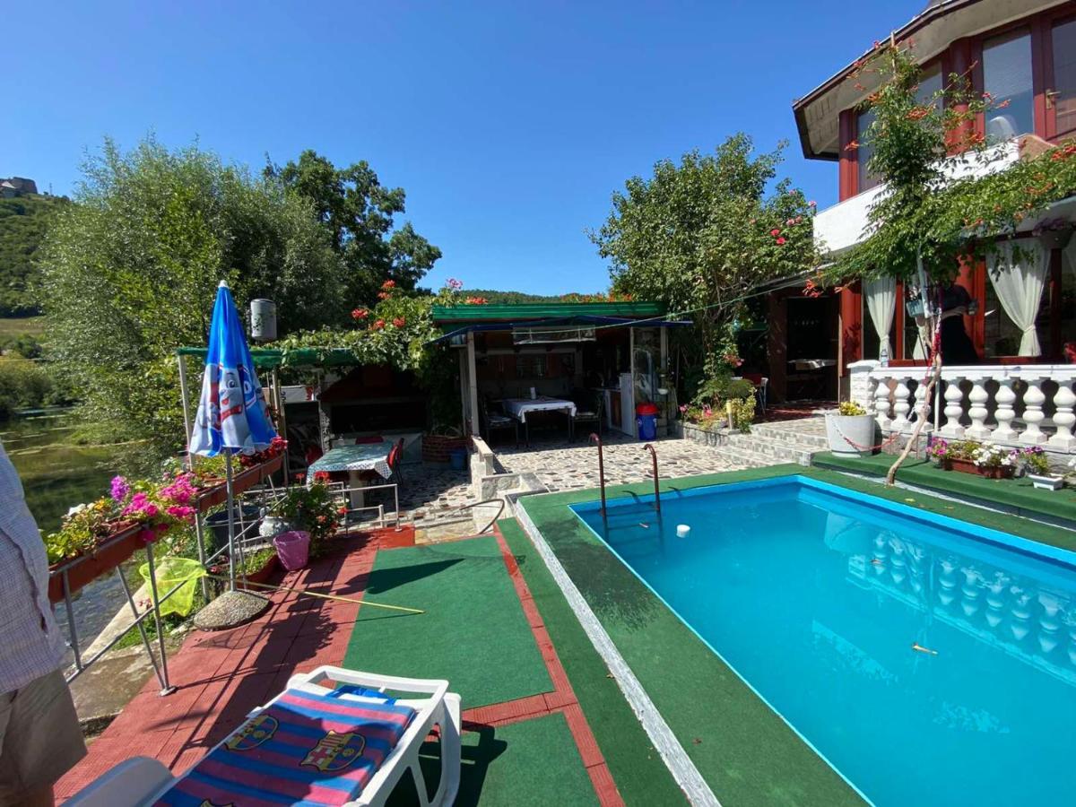 Villa Dino Kulen Vakuf Zewnętrze zdjęcie