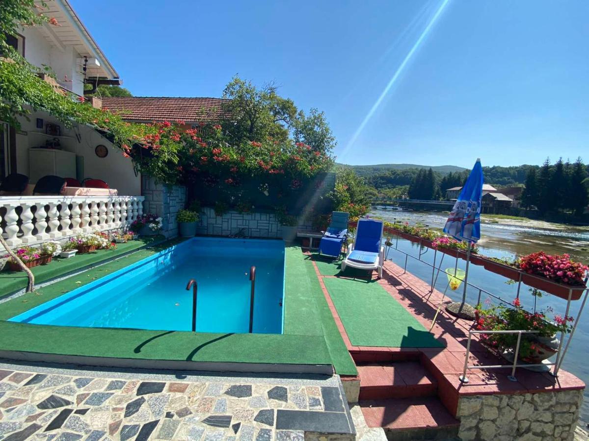 Villa Dino Kulen Vakuf Zewnętrze zdjęcie