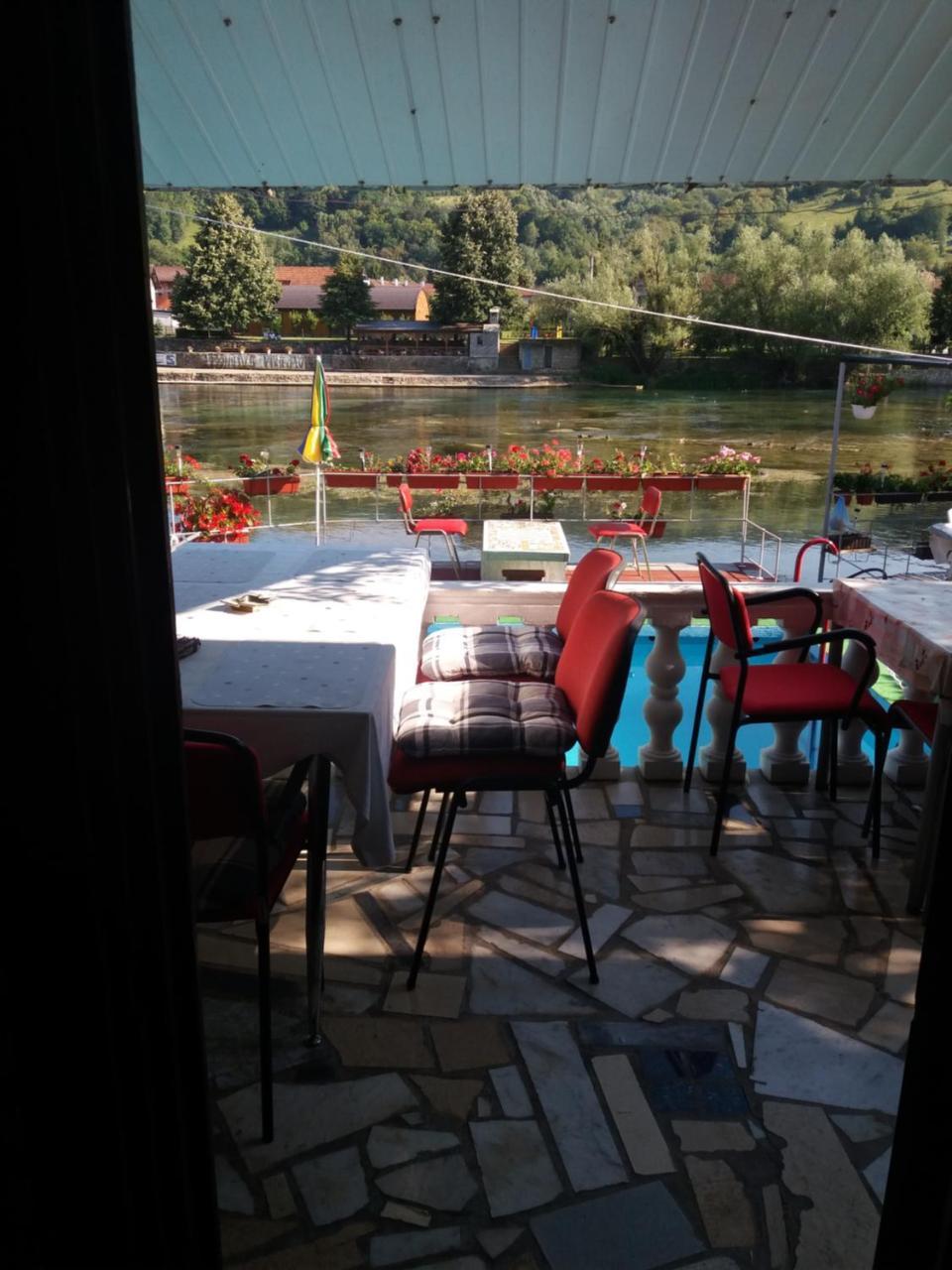Villa Dino Kulen Vakuf Zewnętrze zdjęcie